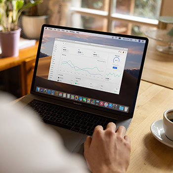 英超比赛里，连续进攻无果之后，场上气势悄悄发生逆转